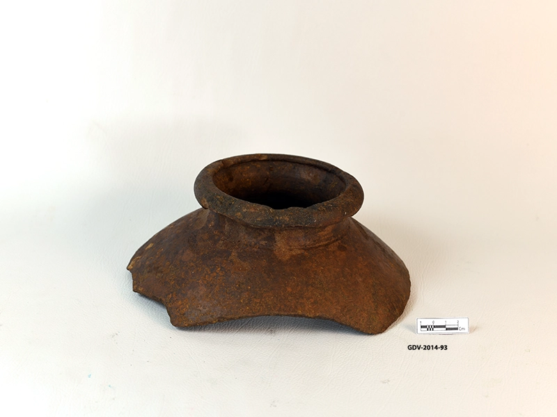 Complete Rim sherd — artifact at Maritime Archaeology Museum