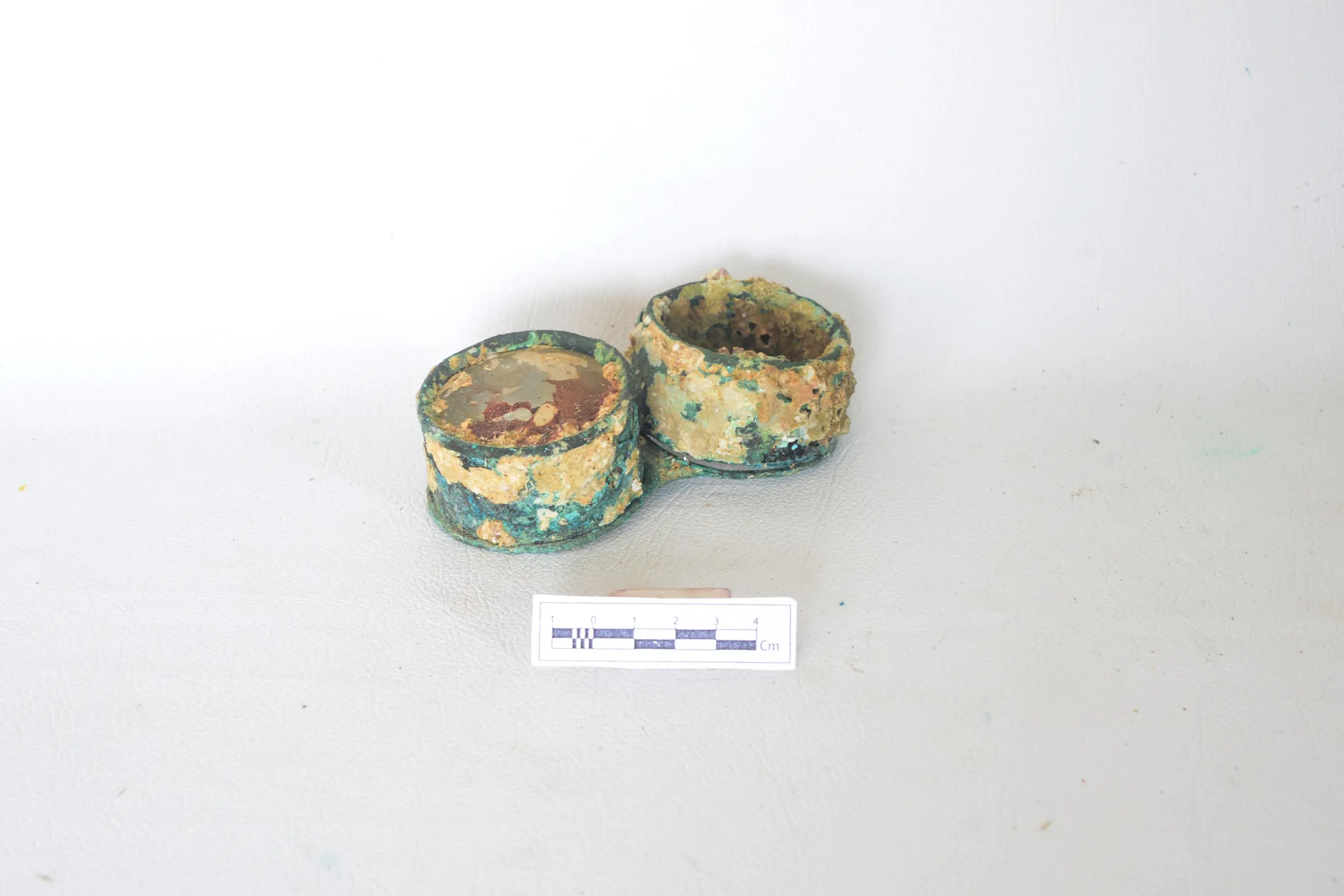 A Binocular — image 2