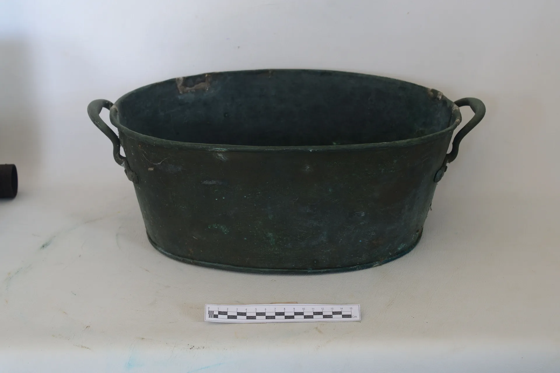 Metal Basin — Maritime Archaeology Museum இல் உள்ள கலைப்பொருள்