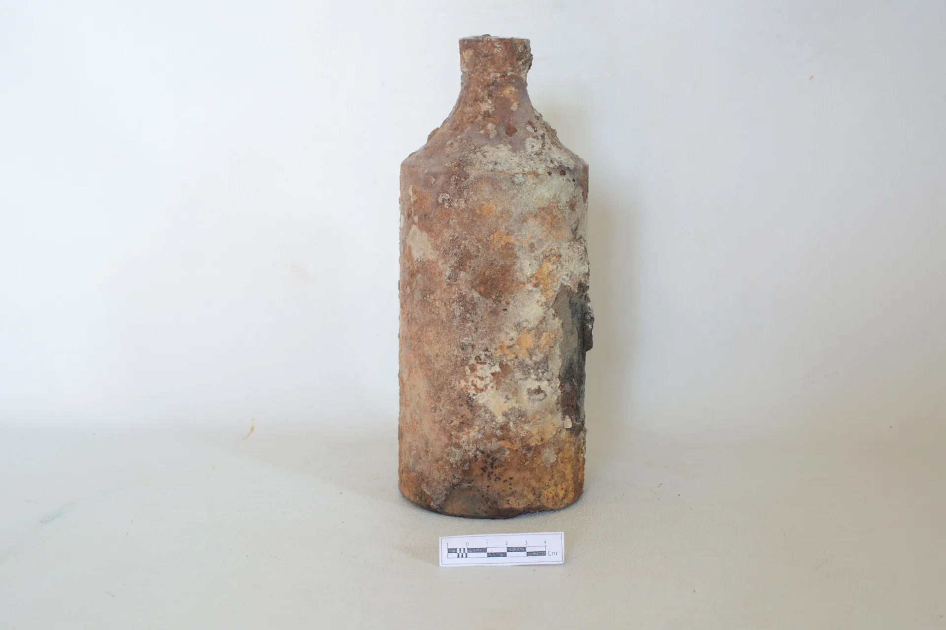B. Porcelain Jar — Maritime Archaeology Museum இல் உள்ள கலைப்பொருள்