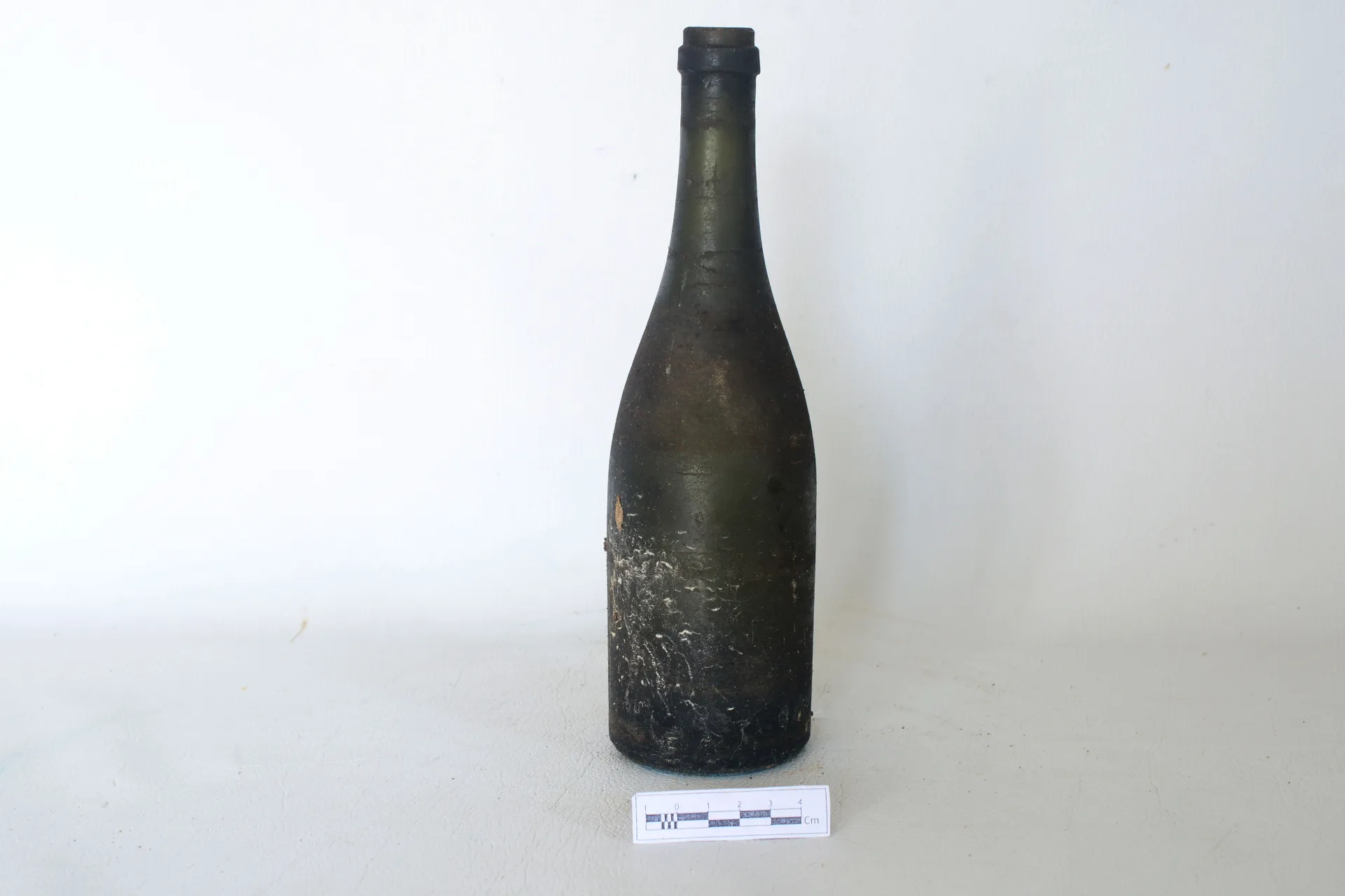 Glass Bottle-12 — Maritime Archaeology Museum හි ඇති කෞතුක භාණ්ඩයකි