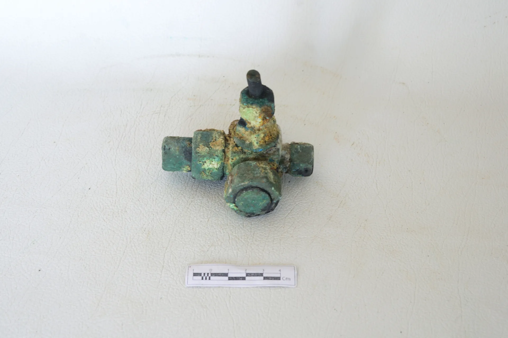 A part of copper alloy tap — Maritime Archaeology Museum இல் உள்ள கலைப்பொருள்