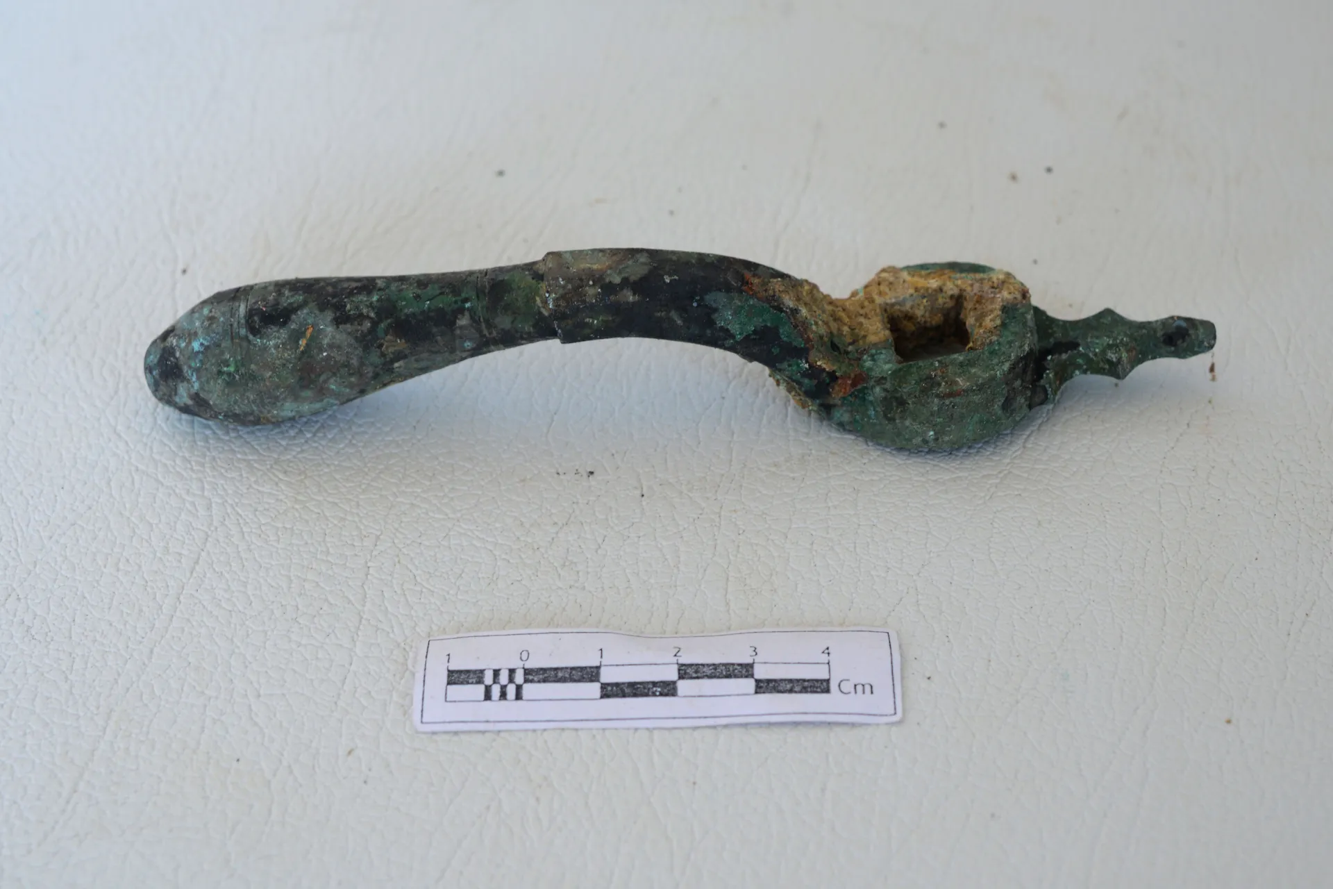 Copper alloy handle part — Maritime Archaeology Museum இல் உள்ள கலைப்பொருள்