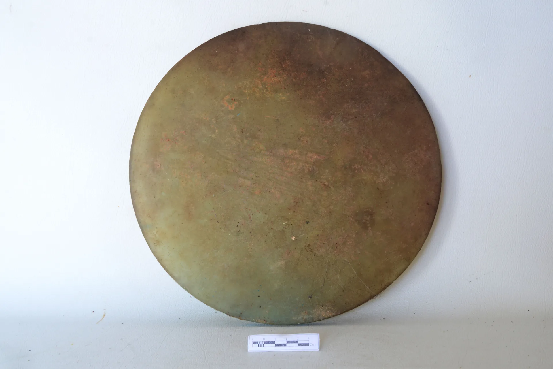 A plate — Maritime Archaeology Museum இல் உள்ள கலைப்பொருள்