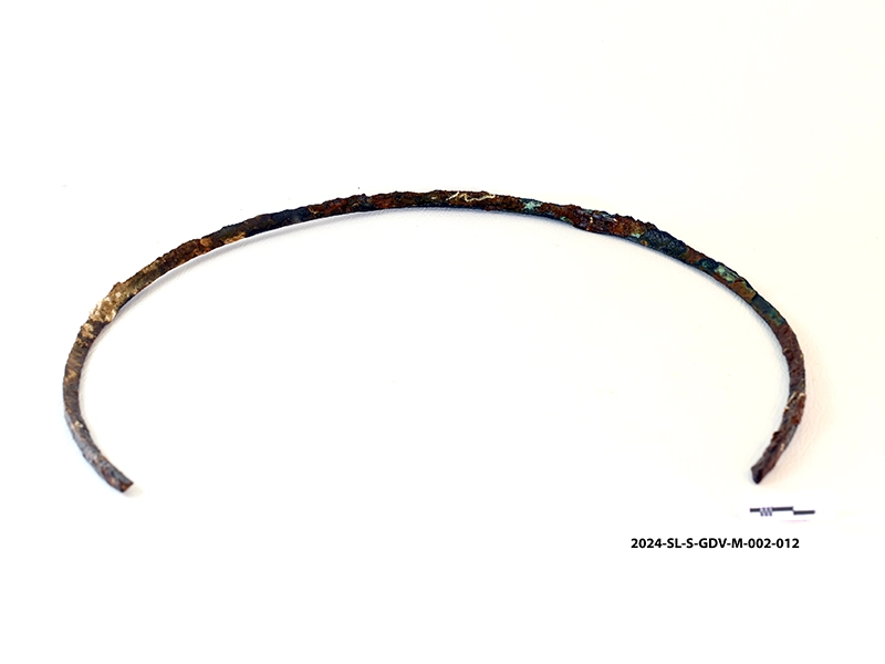 Part of a copper ring — Maritime Archaeology Museum හි ඇති කෞතුක භාණ්ඩයකි