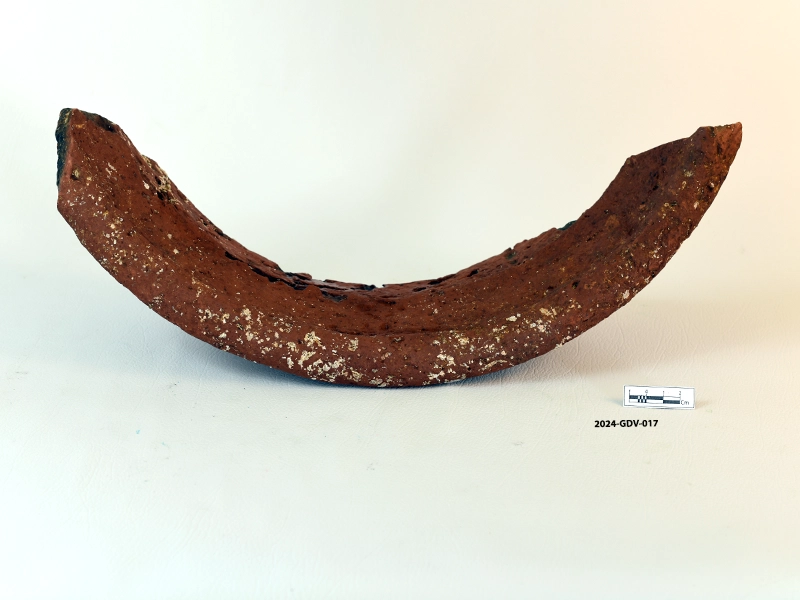 Part of rim — image 3
