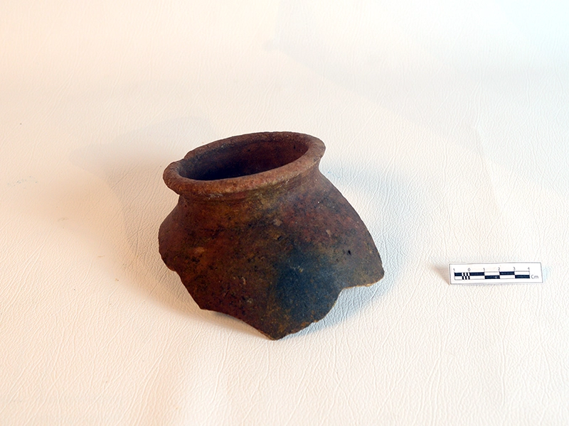 The part of a storing water pot — artifact at Maritime Archaeology Museum