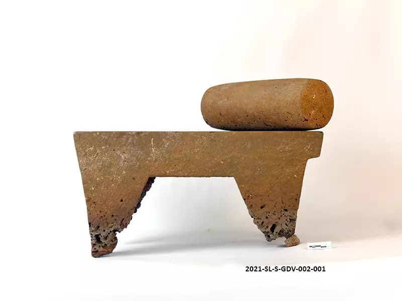 Hand Stone — image 2