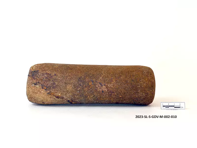 Hand Stone — Maritime Archaeology Museum හි ඇති කෞතුක භාණ්ඩයකි