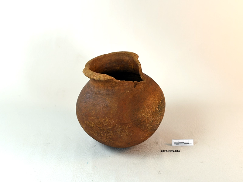 A Pot — Maritime Archaeology Museum හි ඇති කෞතුක භාණ්ඩයකි