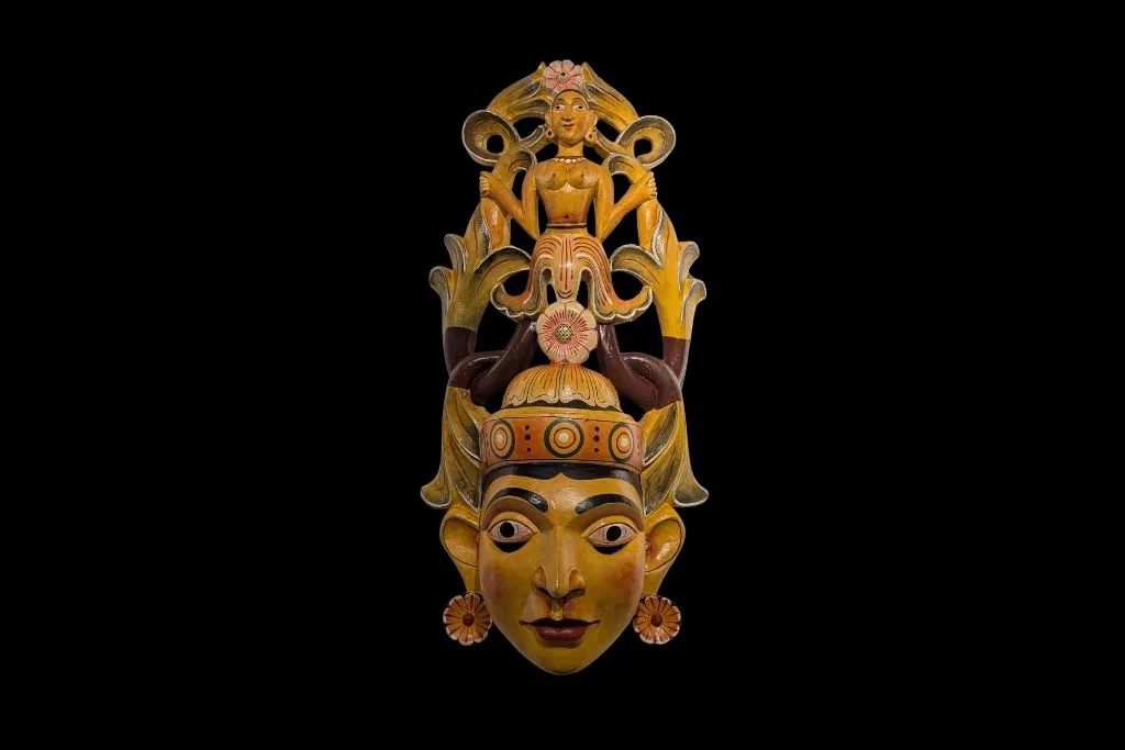 Nari Latha — museum artifact on MuseQR