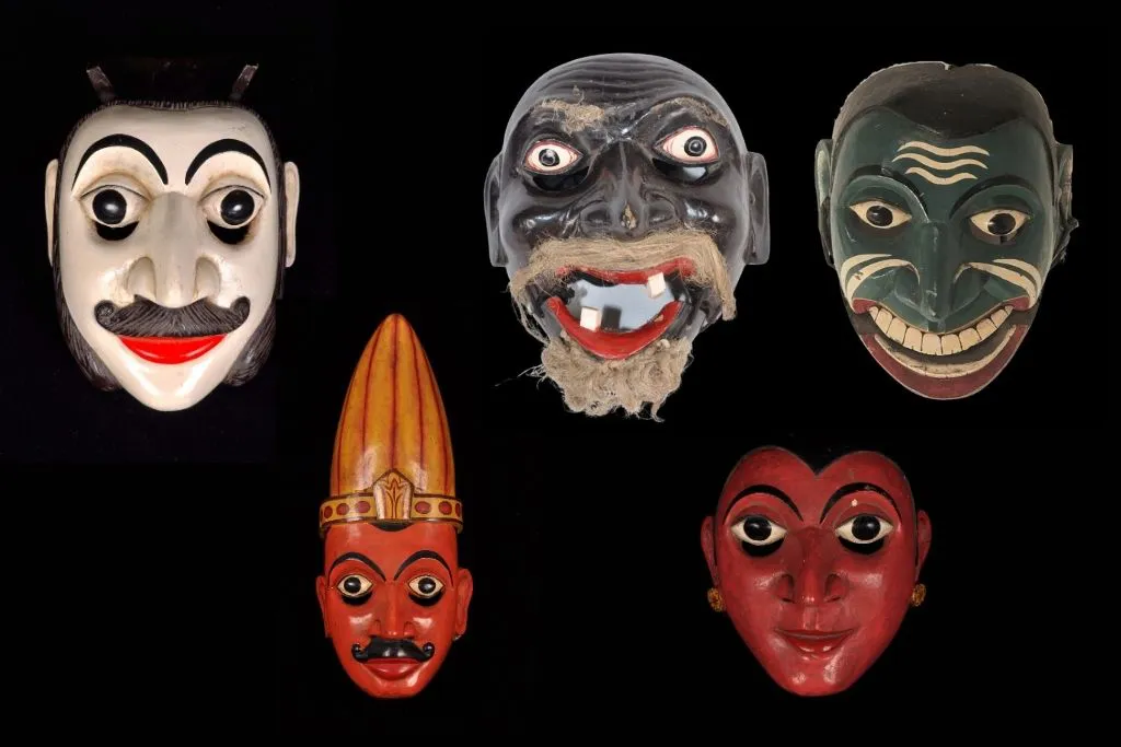 Pedi Kolama — related artifact at Ariyapla Mask Museum